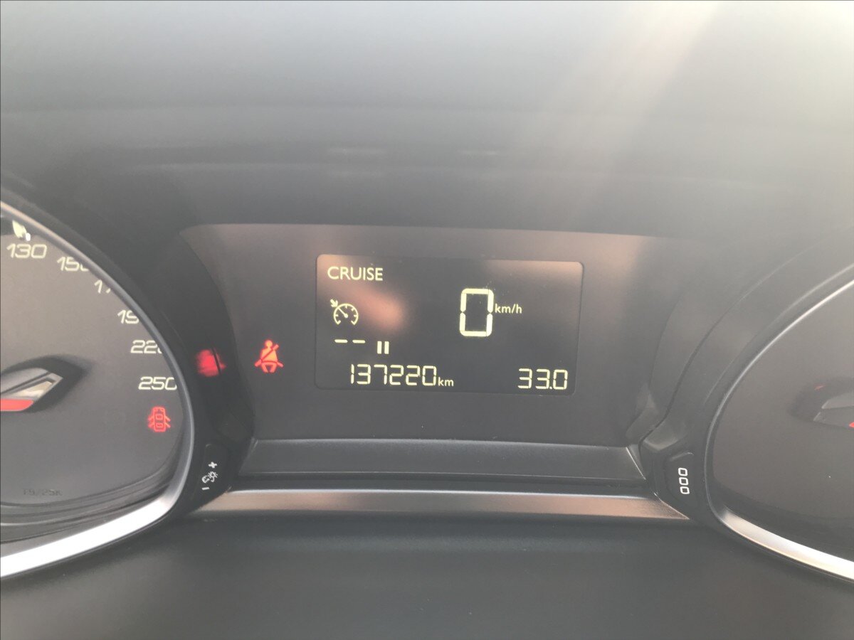 Peugeot 308 Kombi 1,5 l 75 kw