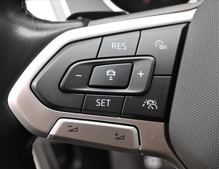 Volkswagen Passat Kombi 2,0 l 110 kw