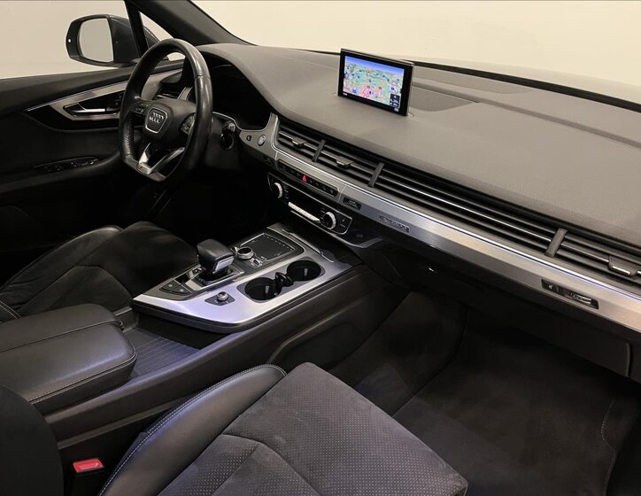 Audi Q7 SUV / Terénní 3,0 l 200 kw