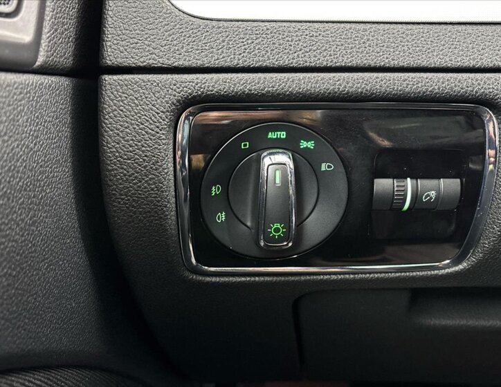 Škoda Superb Kombi 2,0 l 103 kw