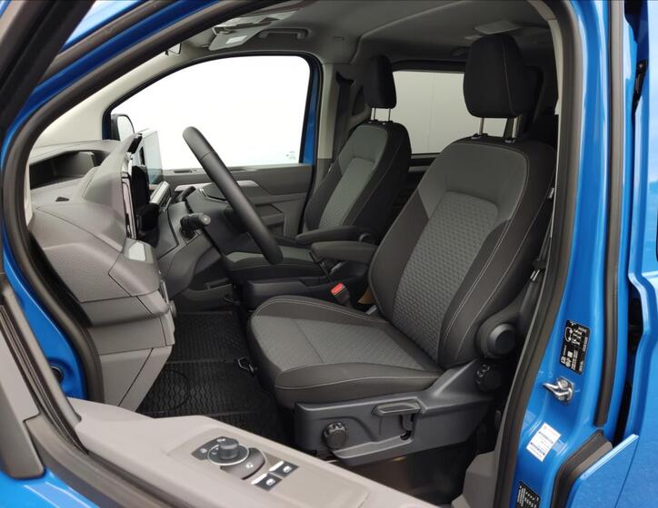 Volkswagen Caravelle 6