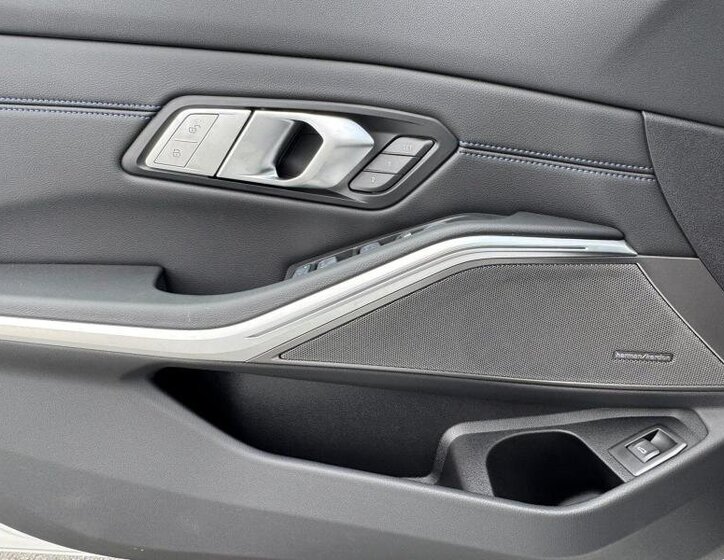 BMW Řada 3 Sedan / Limuzína 2,0 l 140 kw