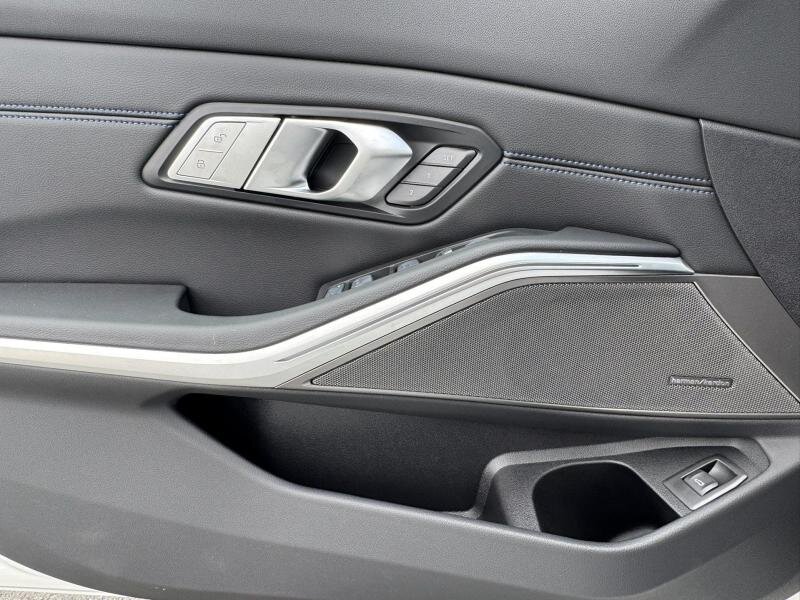 BMW Řada 3 Sedan / Limuzína 2,0 l 140 kw