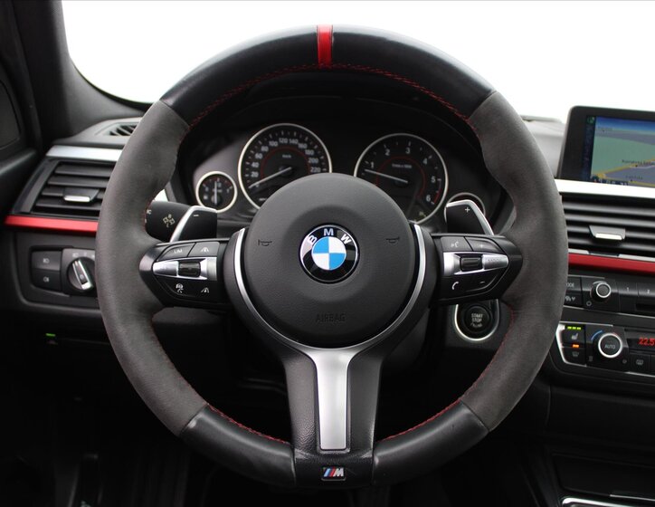 BMW Řada 3 Kombi 3,0 l 190 kw