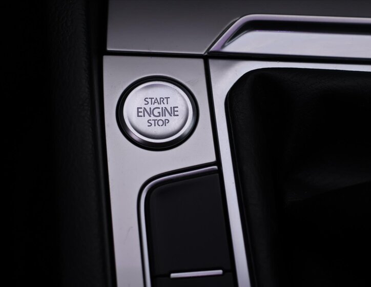 Volkswagen Passat Kombi 1,6 l 88 kw