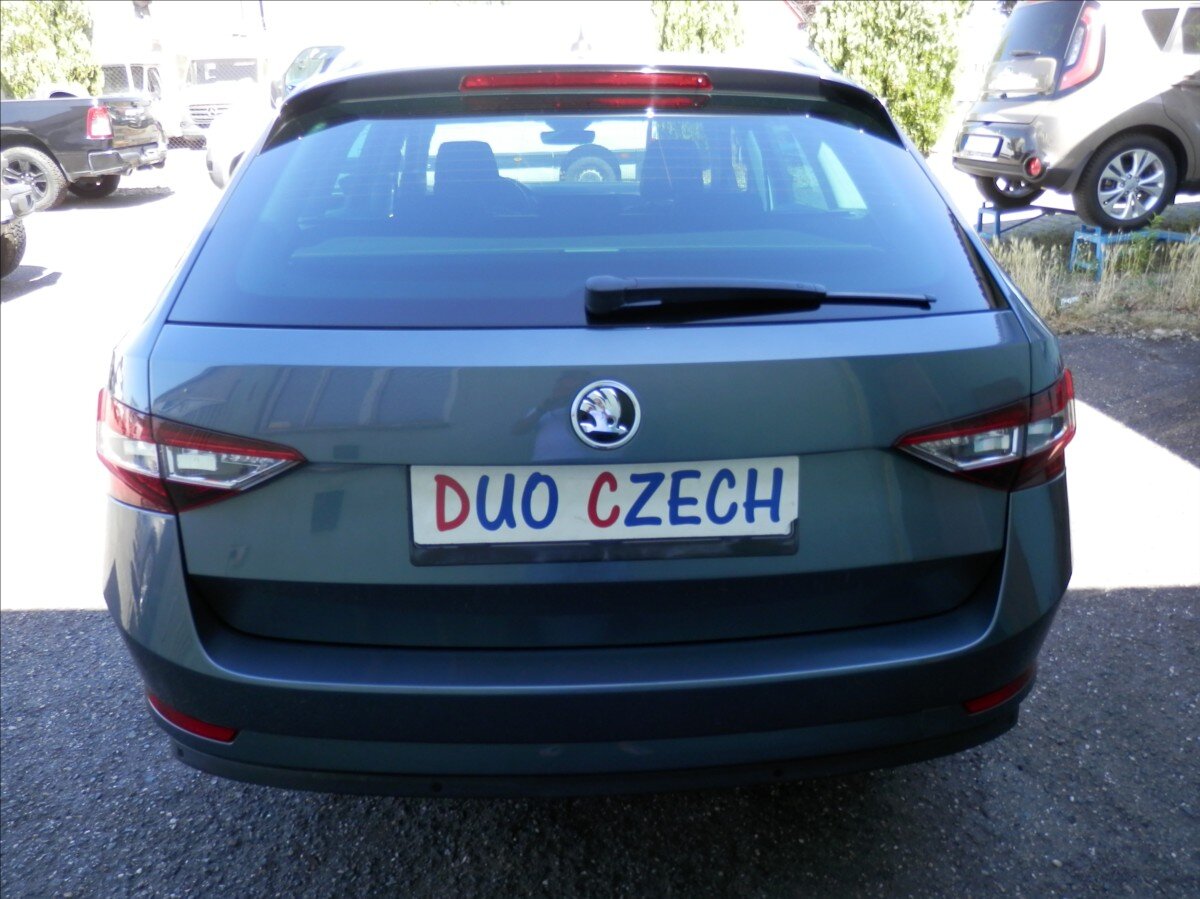 Škoda Superb Kombi 2,0 l 110 kw