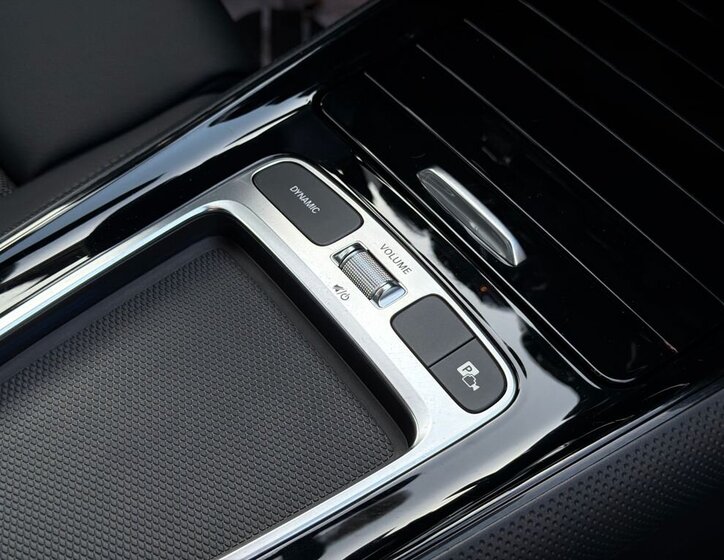 Mercedes-Benz GLA SUV / Terénní 2,0 l 140 kw