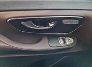 Mercedes-Benz Třídy V 12