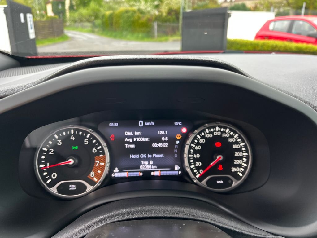 Jeep Renegade SUV / Terénní 1,3 l 132 kw