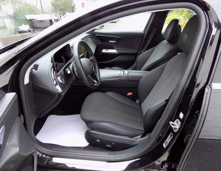 Mercedes-Benz Třídy E 12