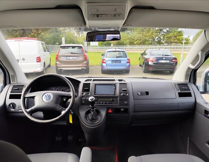 Volkswagen Caravelle Ostatní 2,5 l 96 kw