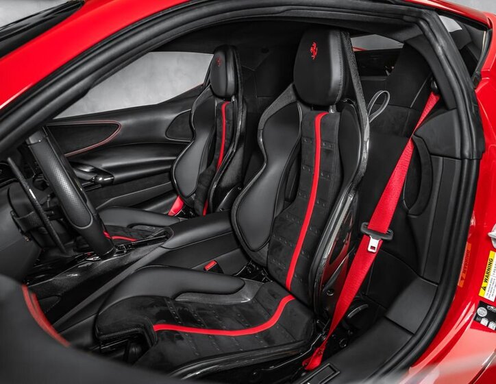 Ferrari SF90 Kupé 4,0 l 574 kw