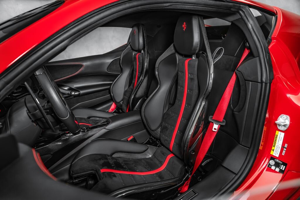 Ferrari SF90 Kupé 4,0 l 574 kw