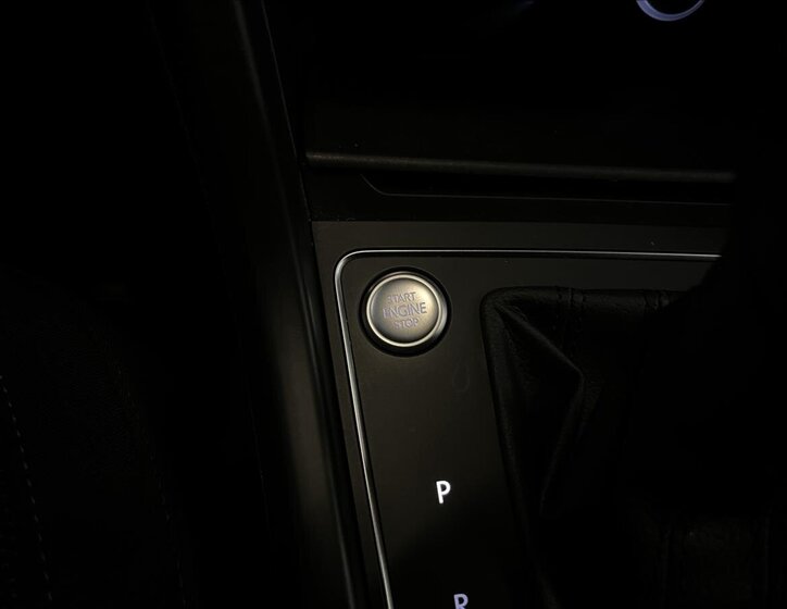 Volkswagen Touran MPV 1,5 l 110 kw