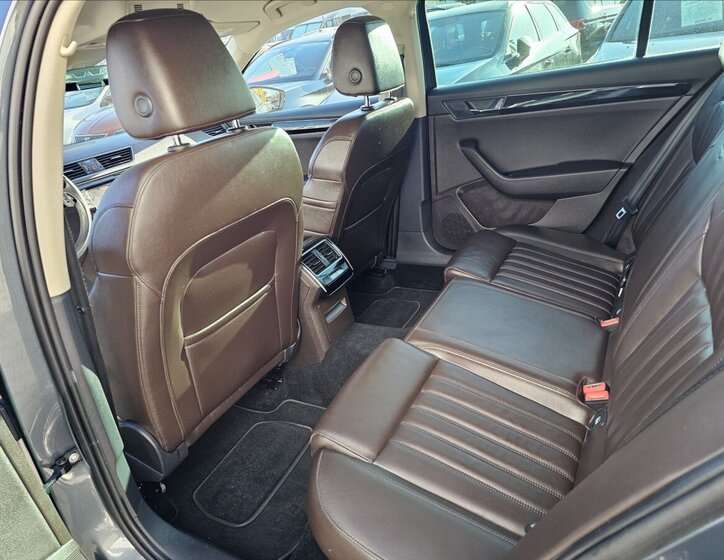 Škoda Superb Kombi 2,0 l 140 kw