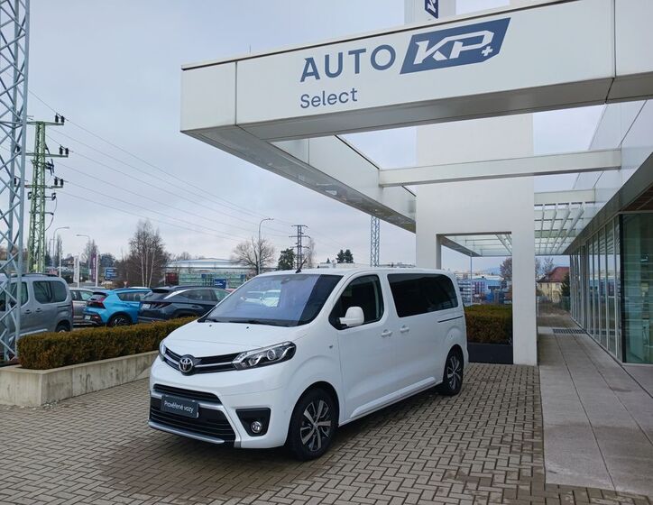 Toyota ProAce Verso 1