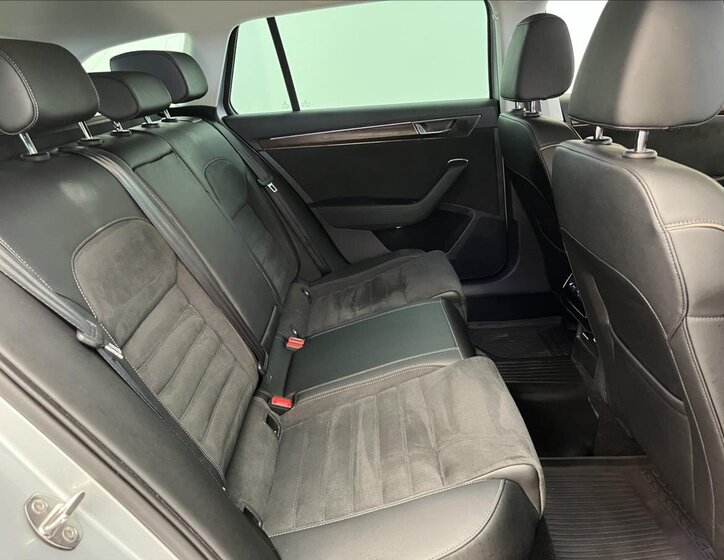 Škoda Superb Kombi 2,0 l 147 kw