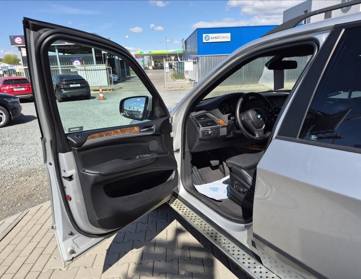 BMW X5 SUV / Terénní 3,0 l 173 kw