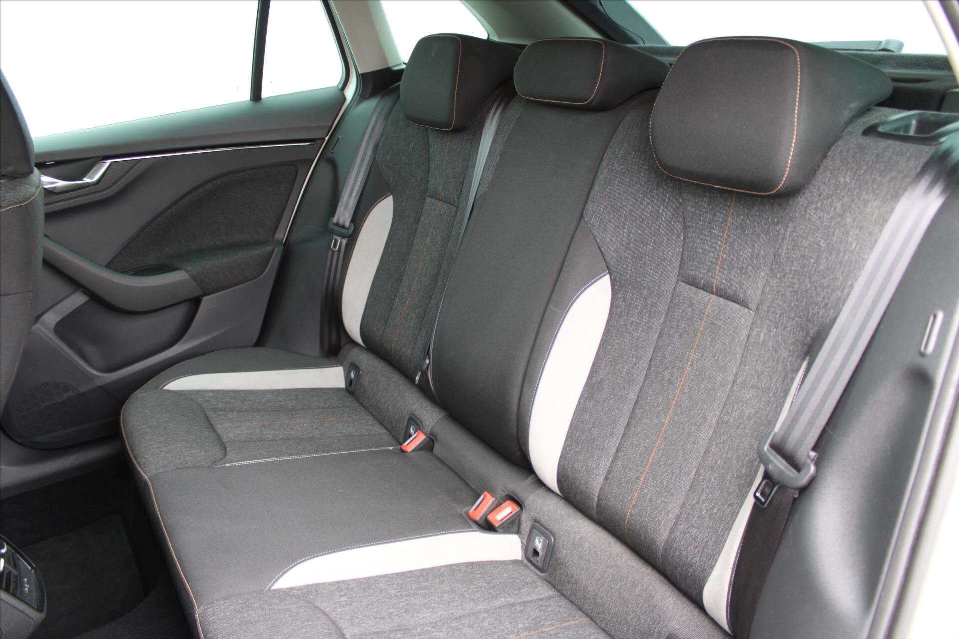 Škoda Scala Hatchback 1,5 l 110 kw