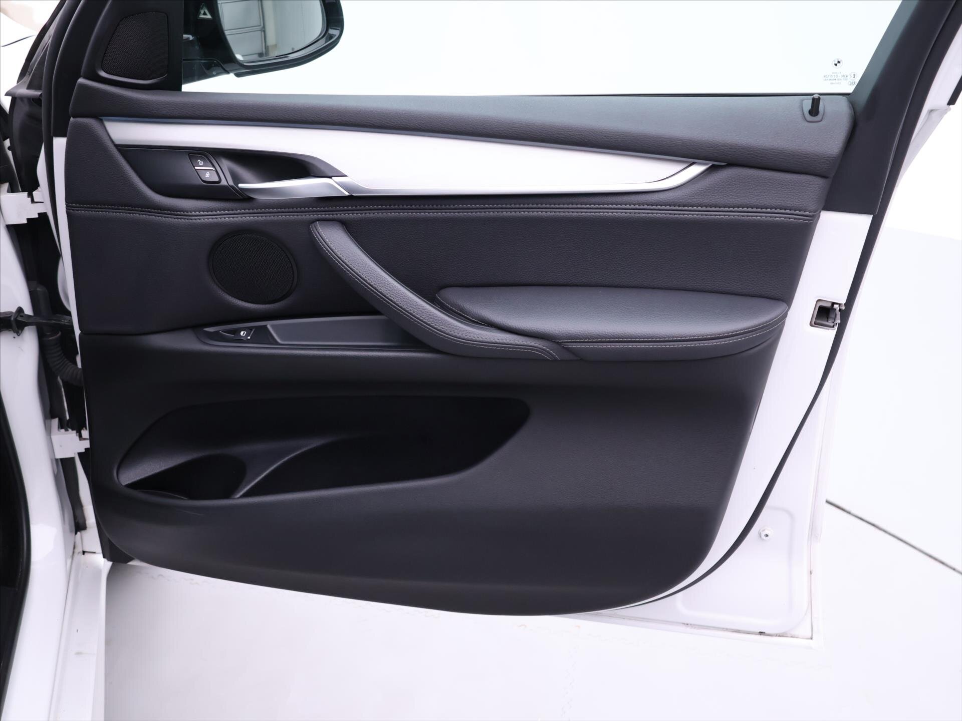 BMW X5 SUV / Terénní 3,0 l 230 kw