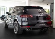 Porsche Macan 4