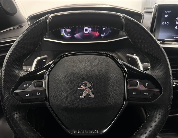 Peugeot 2008 SUV 1,2 l 114 kw