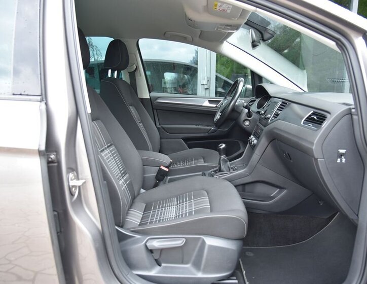 Volkswagen Golf Sportsvan MPV 1,2 l 81 kw