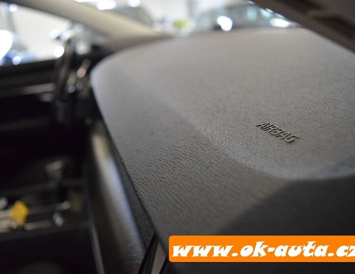 Volvo V90 Kombi 2,0 l 140 kw