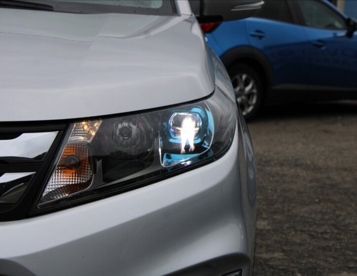 Suzuki Vitara SUV / Terénní 1,6 l 88 kw