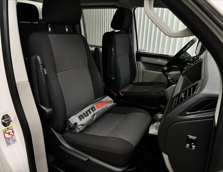 Volkswagen Transporter 32