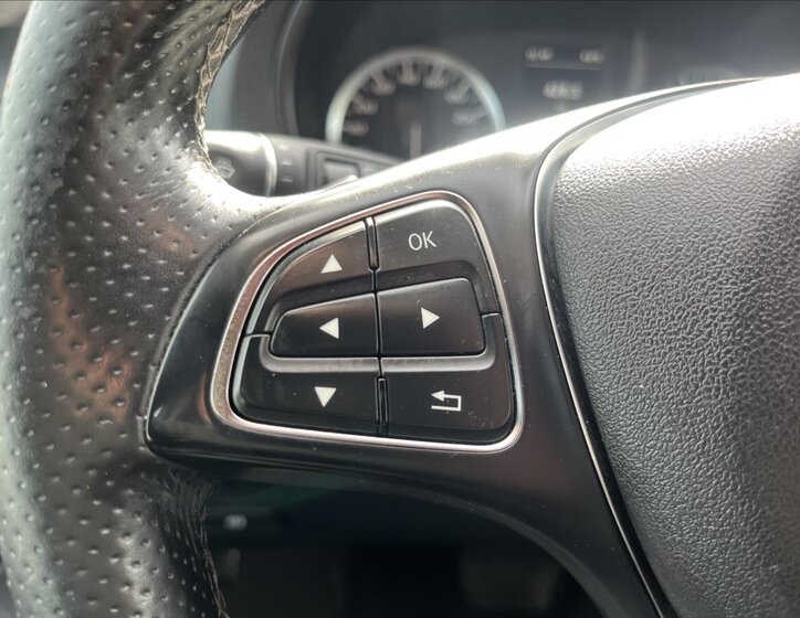 Mercedes-Benz Vito MPV 2,1 l 140 kw