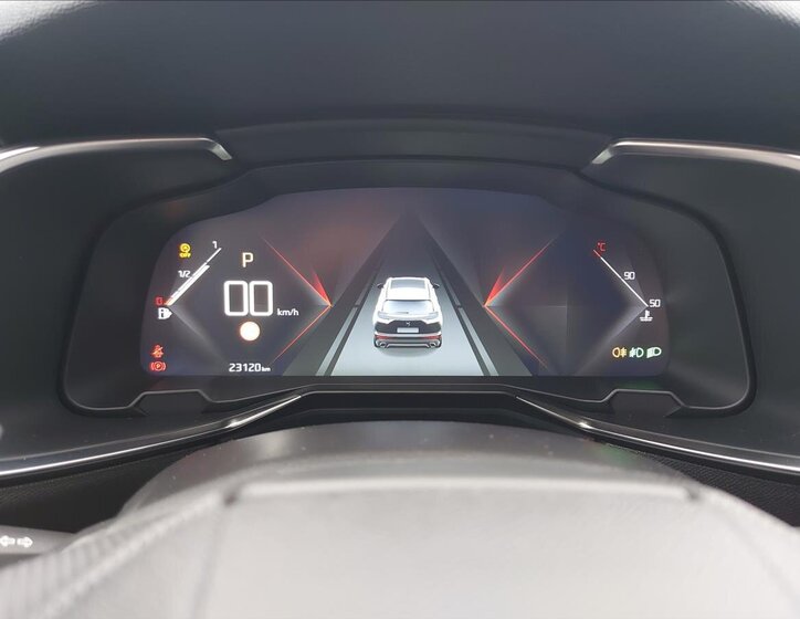 DS Automobiles DS7 Crossback SUV / Terénní 1,6 l 133 kw