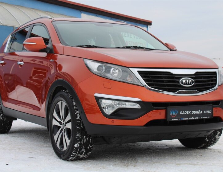 KIA Sportage SUV 2,0 l 120 kw