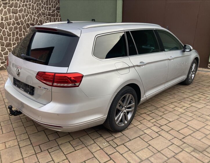 Volkswagen Passat Kombi 1,4 l 110 kw