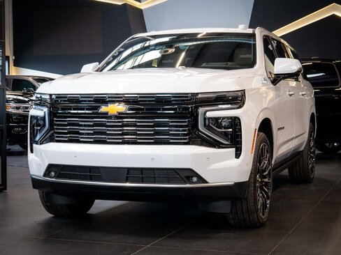 Chevrolet Suburban SUV 6,2 l 313 kw