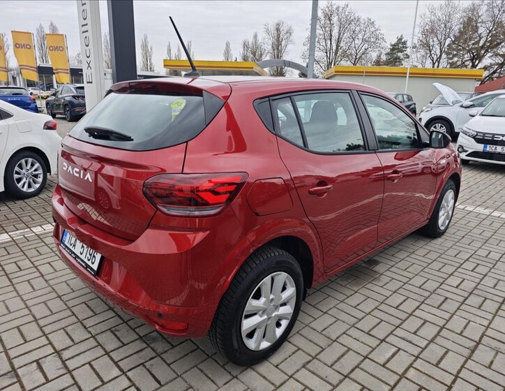 Dacia Sandero Hatchback 999,0 67 kw