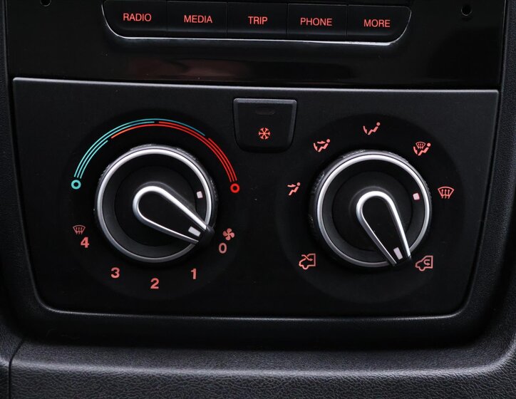 Peugeot Boxer Ostatní 2,2 l 103 kw