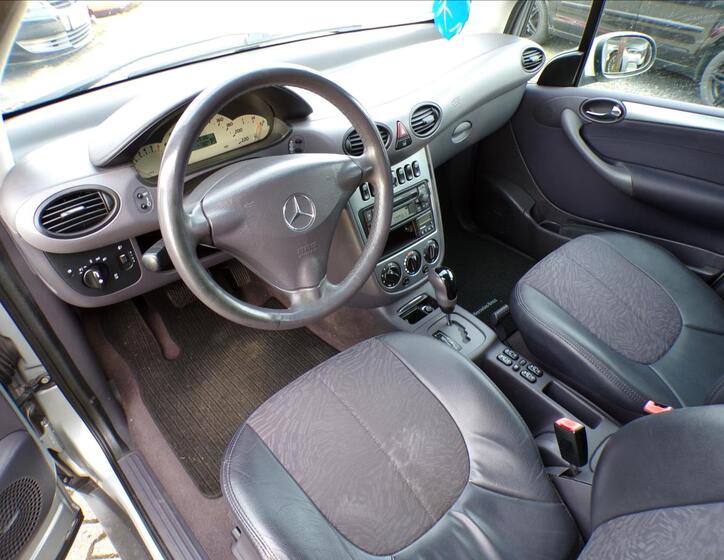 Mercedes-Benz Třídy A 12