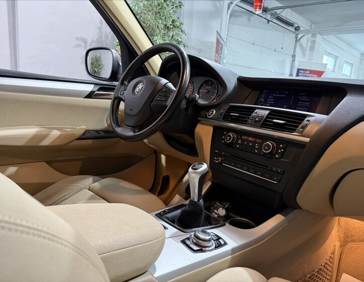 BMW X3 SUV 2,0 l 135 kw