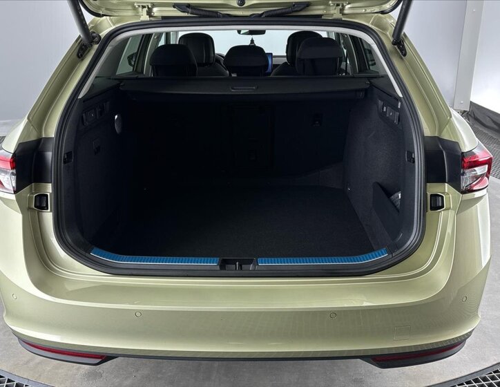 Škoda Superb Kombi 2,0 l 110 kw