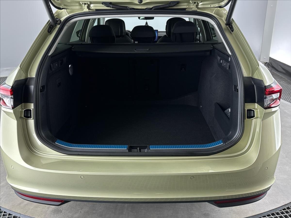 Škoda Superb Kombi 2,0 l 110 kw