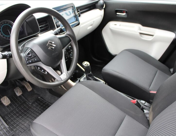 Suzuki Ignis 9