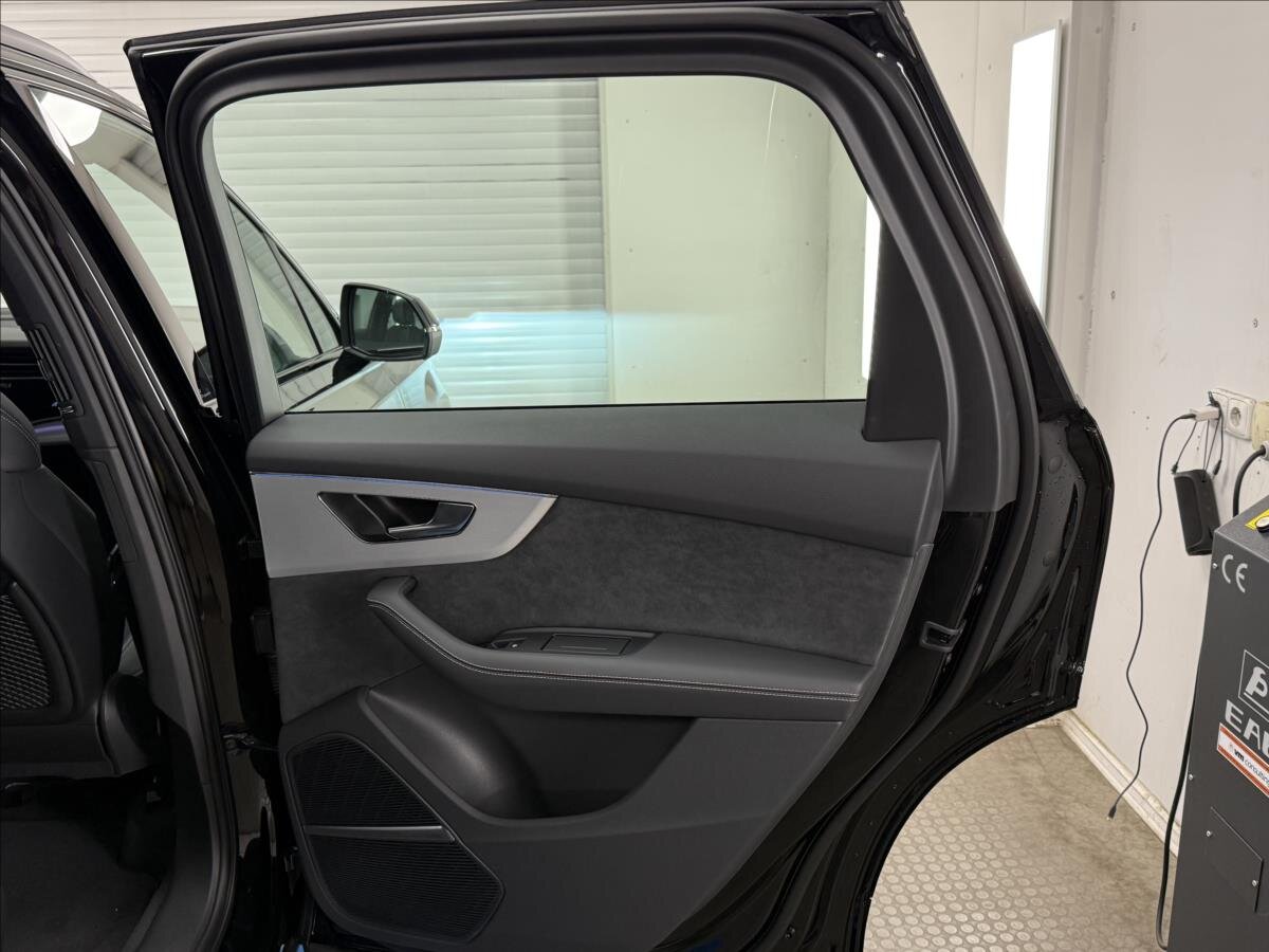 Audi Q7 SUV / Terénní 3,0 l 210 kw