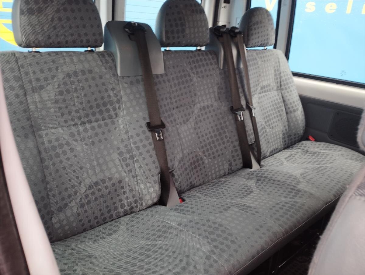 Ford Transit Kombi 2,2 l 74 kw