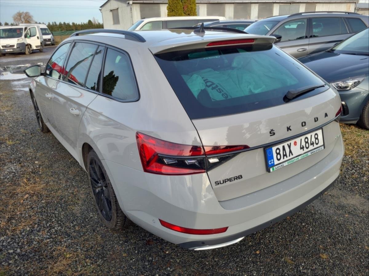 Škoda Superb Kombi 2,0 l 110 kw