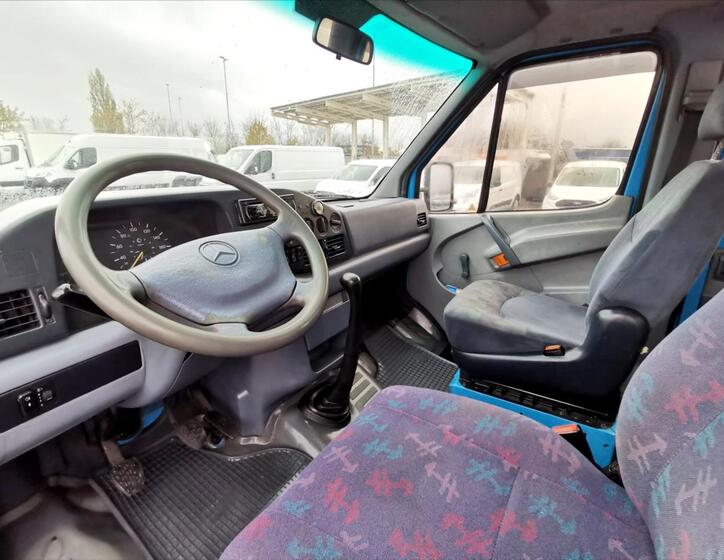 Mercedes-Benz Sprinter 6