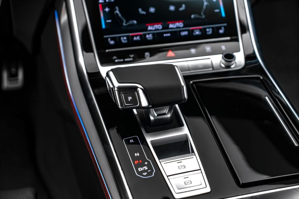 Audi Q8 SUV / Terénní 3,0 l 210 kw