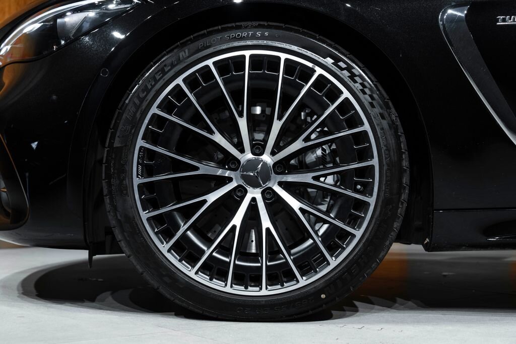 Mercedes-Benz Ostatní Kupé 3,0 l 330 kw