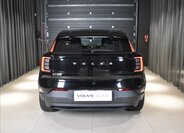 Volvo EX30 SUV / Terénní 0,0 200 kw