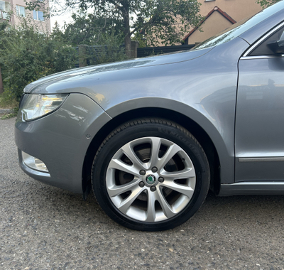 Škoda Superb 11